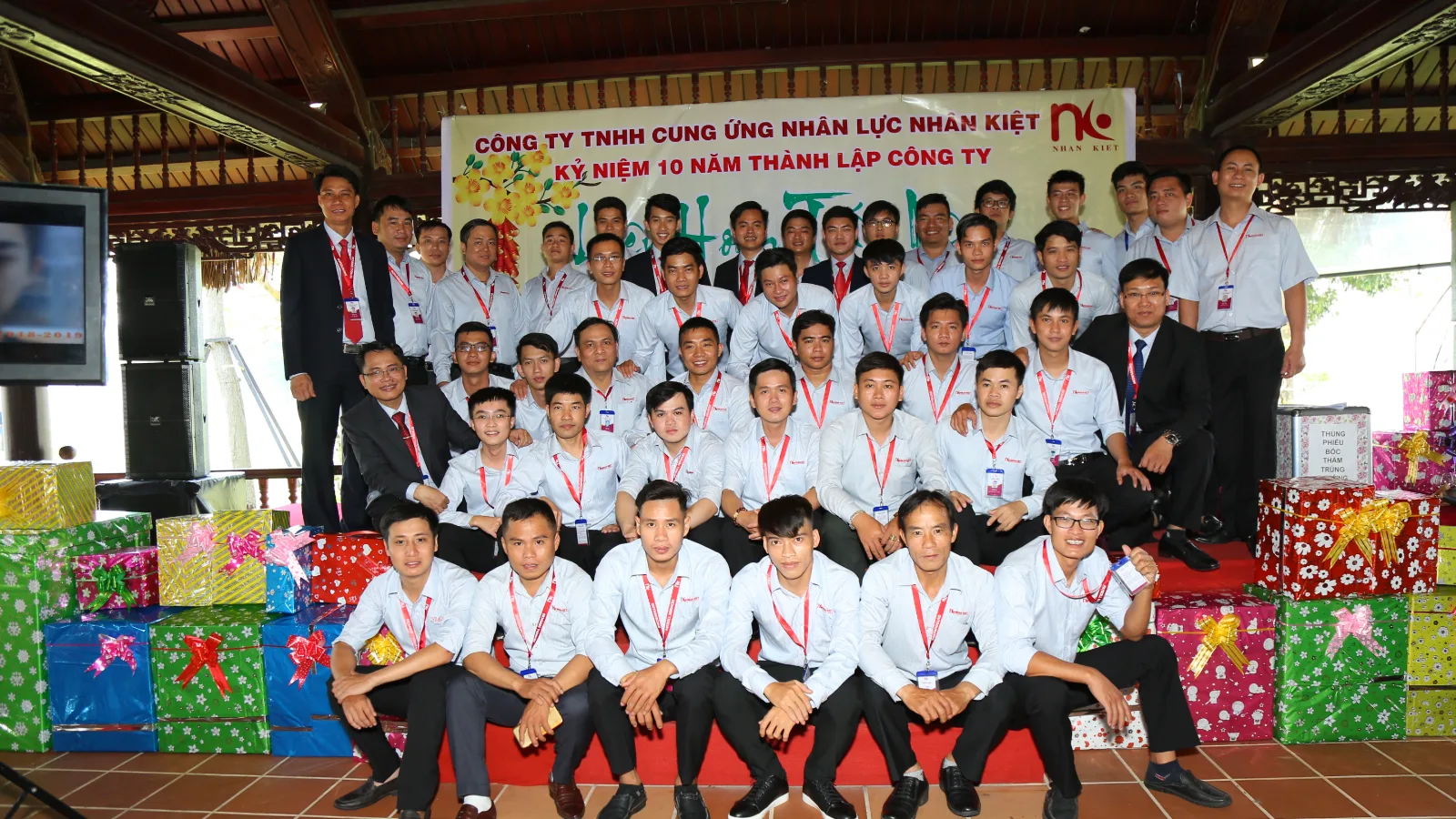 tat Nien Cong Ty Nhan Kiet 2019 10